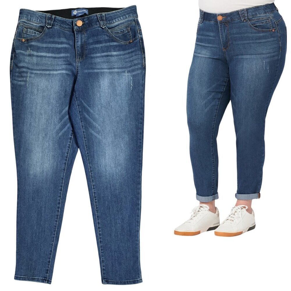 Democracy Women's Blue Washed Cropped Ankle Jeans